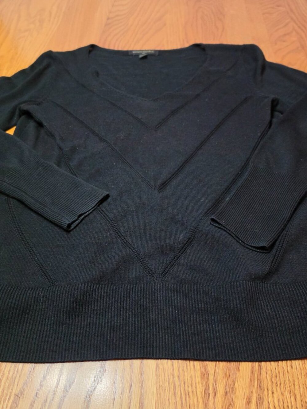 Banana Republic V-neck long sleeve lightweight black sweater women size S